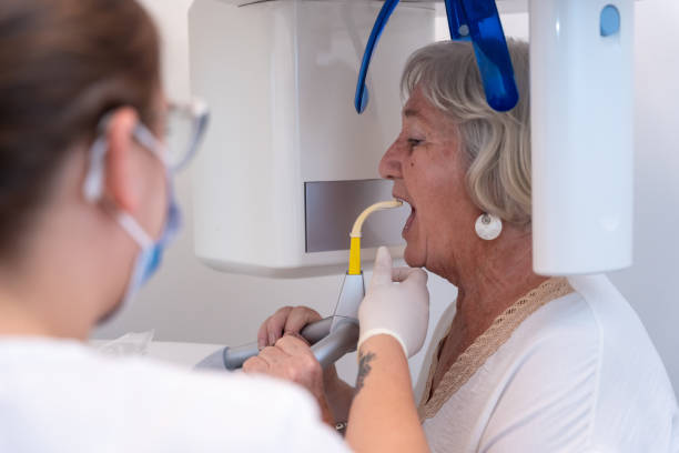 Best Emergency Tooth Extraction in Hampton, IL